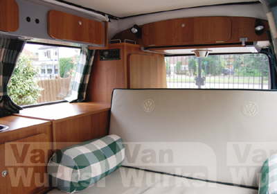 Vanwurks 2011 VW T2 Bay Window Classic Interior